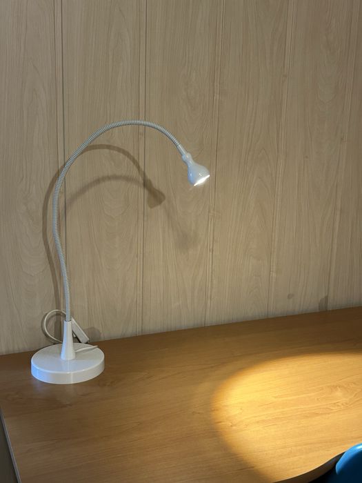 Lampka stolowa na biurko