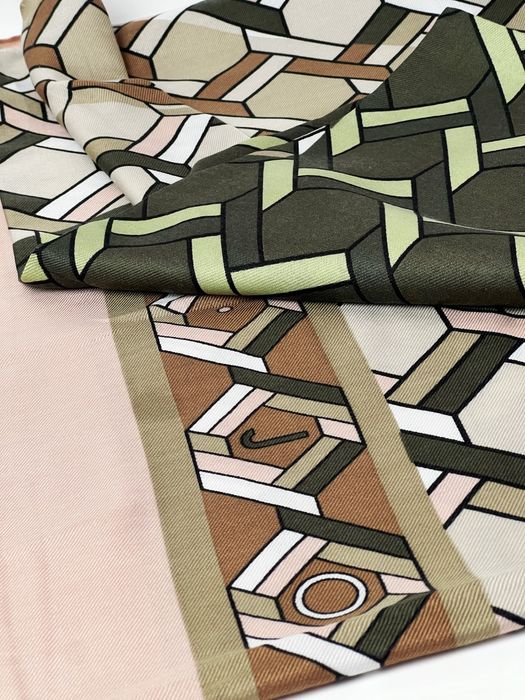 Яскравий шарф палантин liu jo