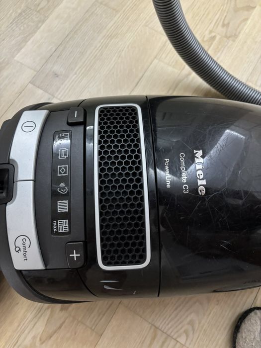 Пилесос Miele SGDF3 чорний обсидіан вживане