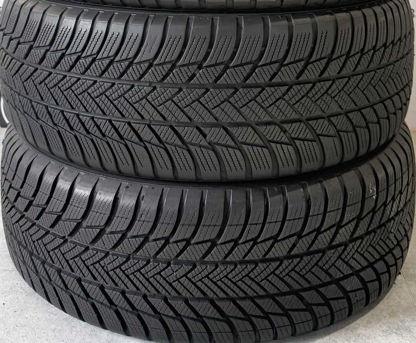 Зимові шини 225/60/17 Bridgestone Blizzak LM001 зимние шины резина R17