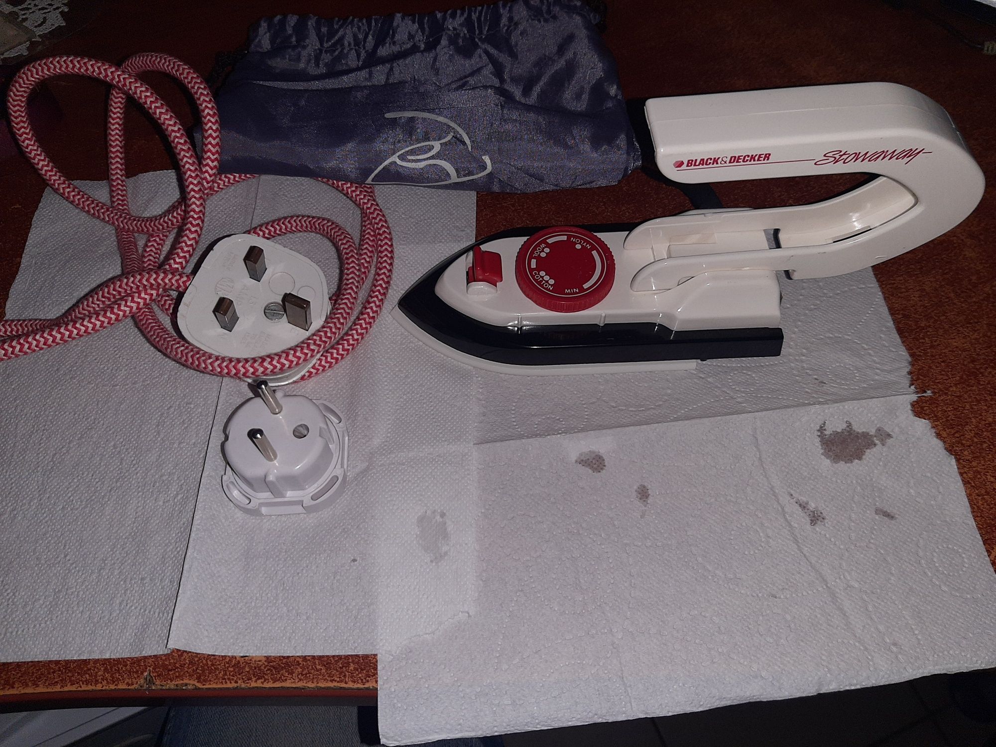 Żelazko turystyczne Black & Decker