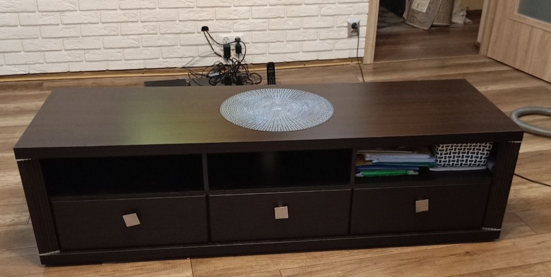 Szafka pod TV venga