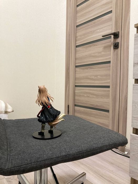 Фігурка Хоро (Холо) з аніме «Вовчиця та прянощі»