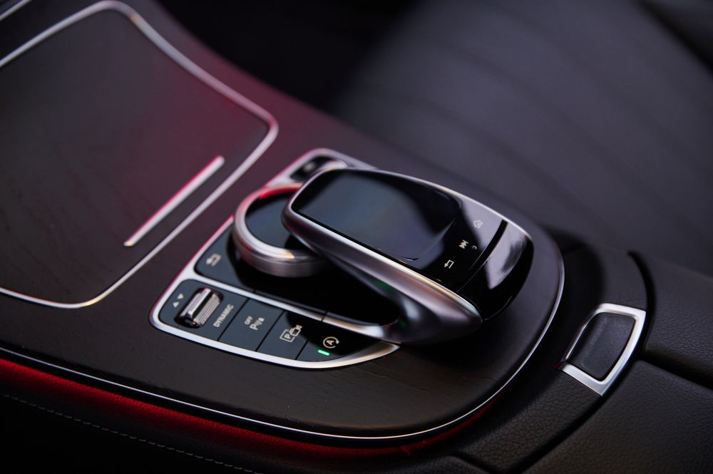 Mercedes-Benz E350. 2020р