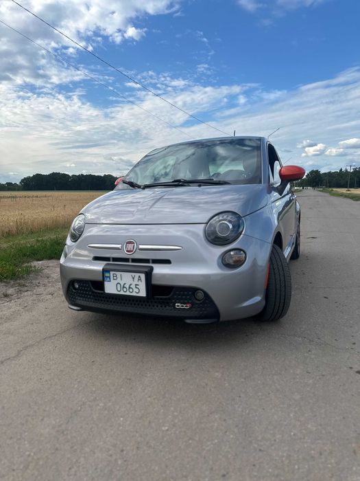 Продам Fiat 500e 2016