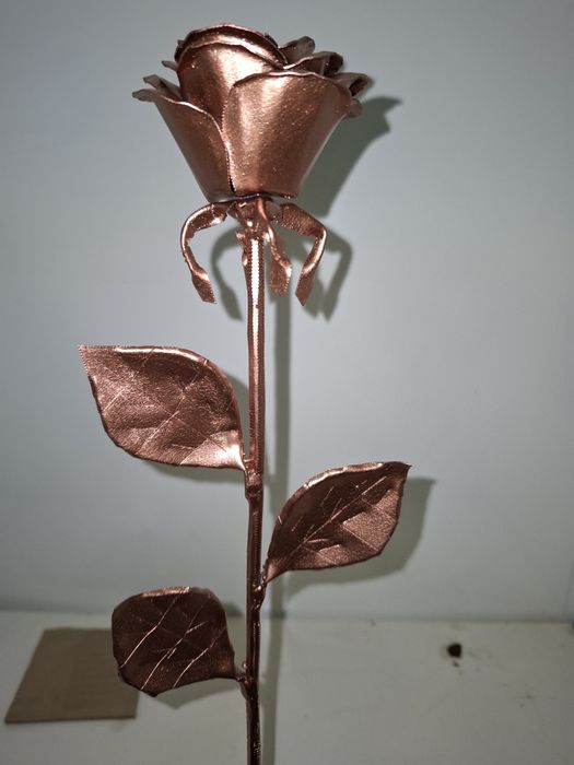 Róża stalowa ręcznie wykona (wieczna róża)na