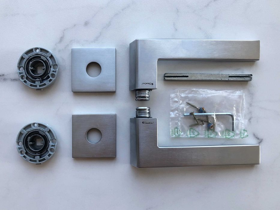 Дверні ручки Linea Cali Stream + замок (Італія)