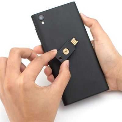 Autenticador de Hardware Yubico YubiKey 5 NFC | Pr