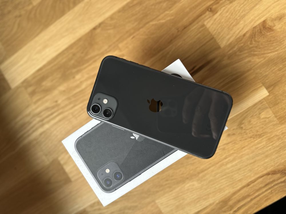 Iphone 11 czarny 64gb