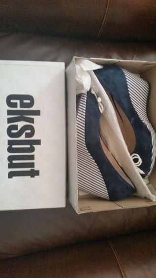Eksbut Granatowe koturny r.38