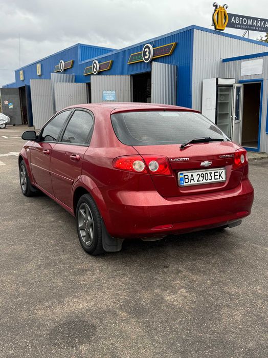 Chevrolet Lacetti 2006 хетчбек 1.4Л бензин