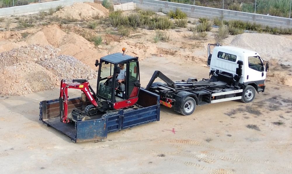 Serviços escavação e limpeza terrenos