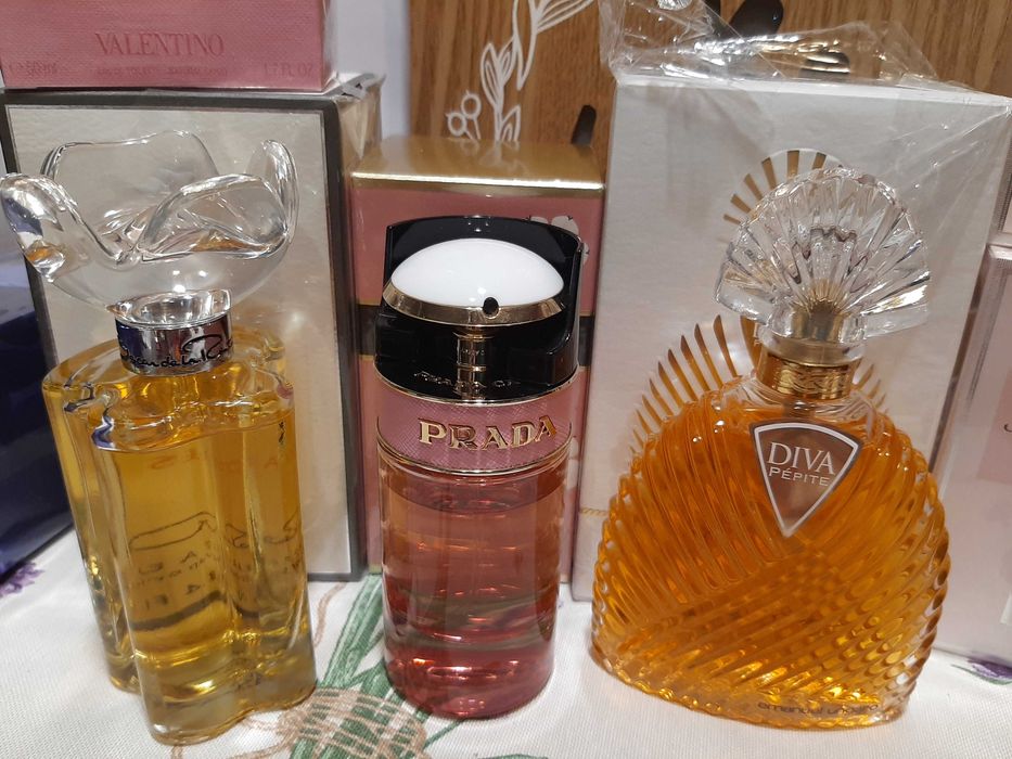 Парфуми Valentino Bvlgari  Prada Oscar De La Renta Ungaro Lolita
