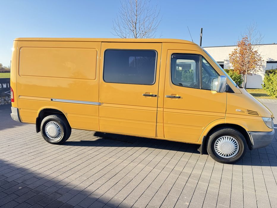 Mercedes-Benz Sprinter 2005 рік