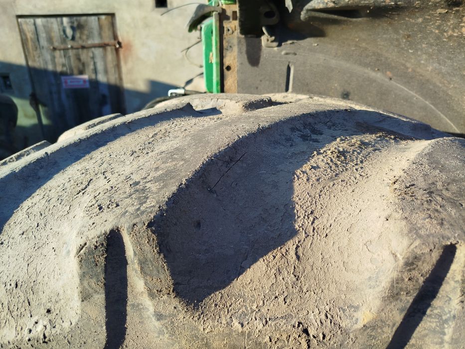 Opony Goodyear 650/65 R38