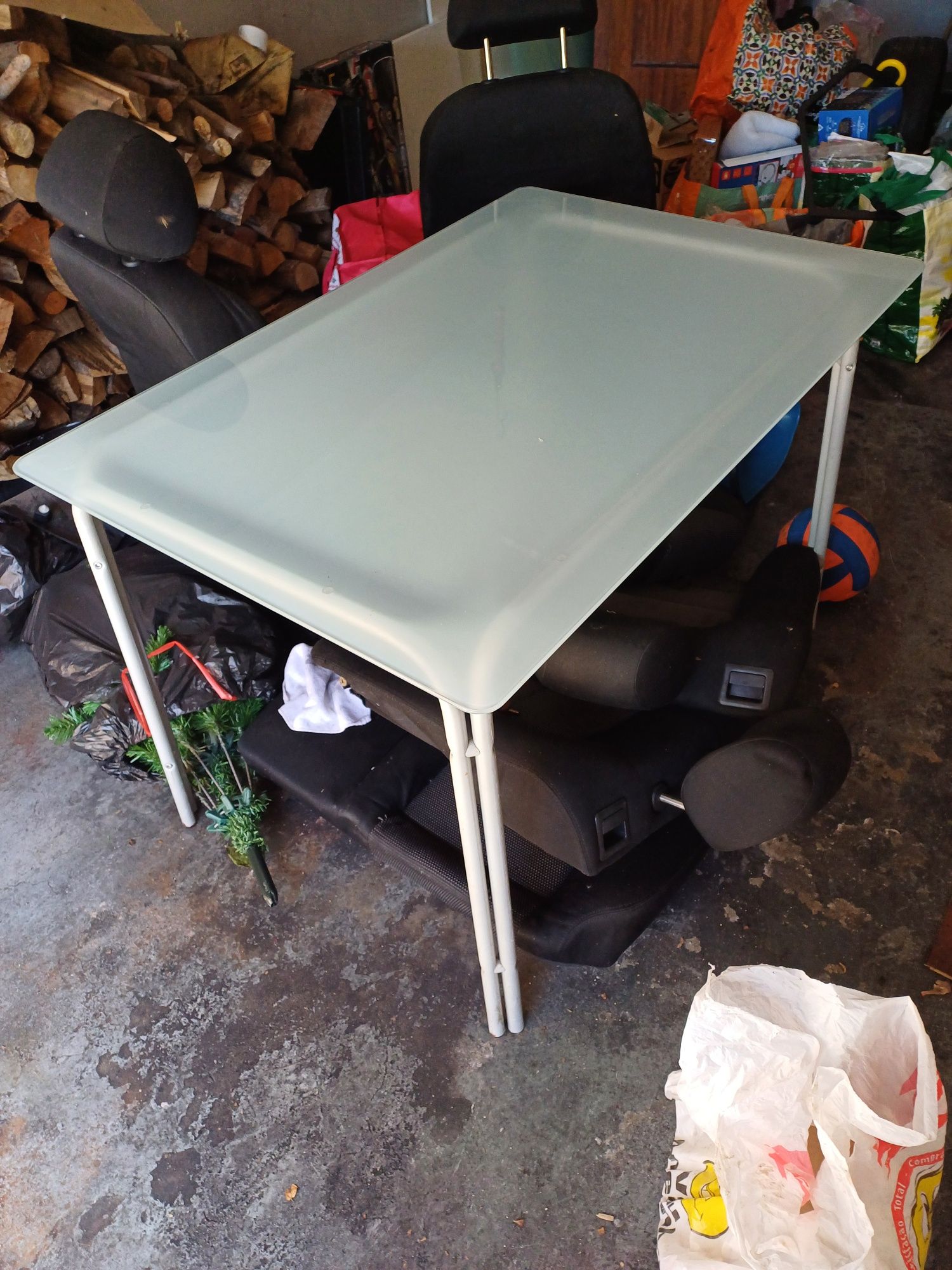 Mesa de cozinha de vidro