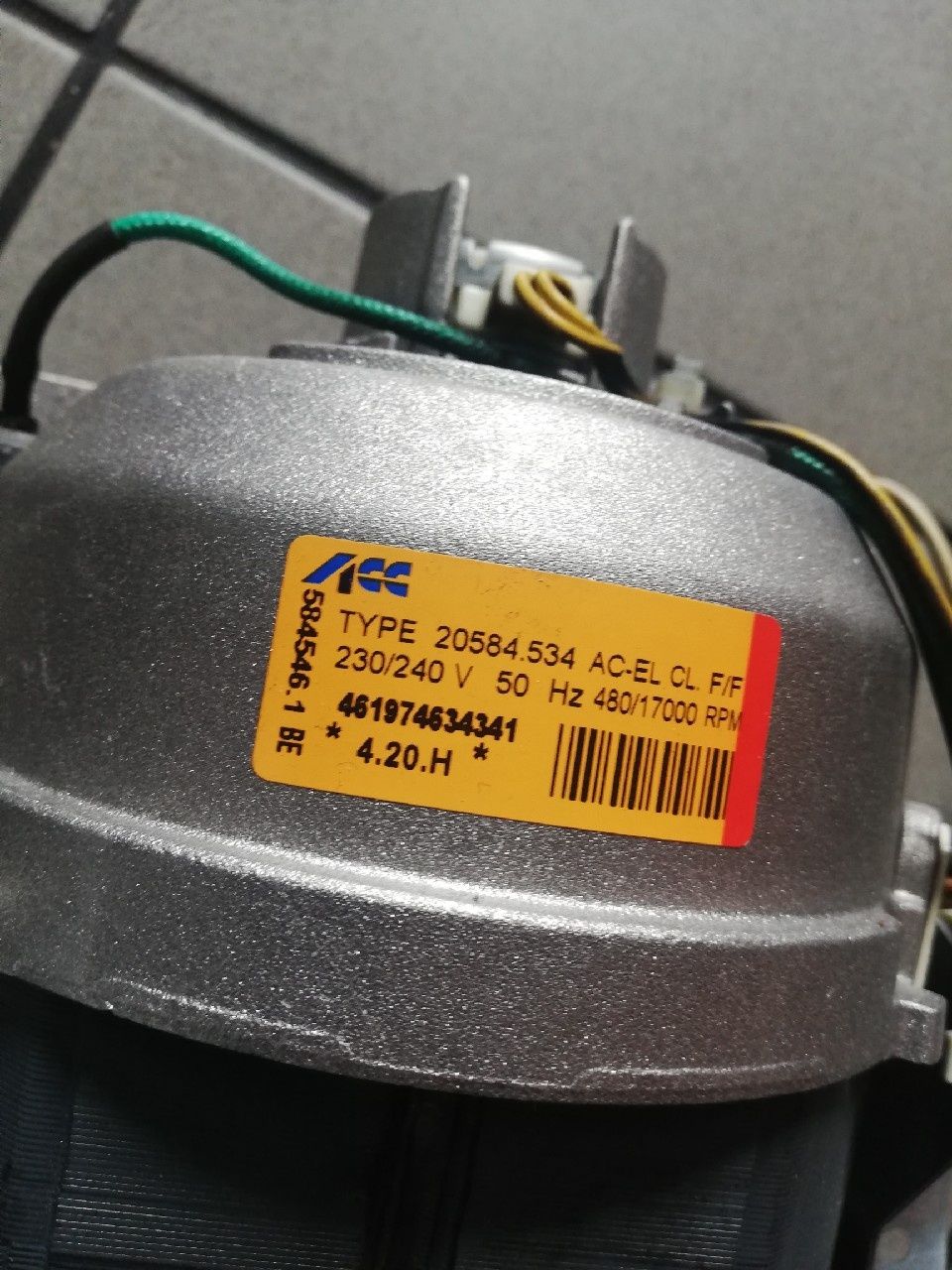 Silnik do pralki Whirlpool AWOE 8558