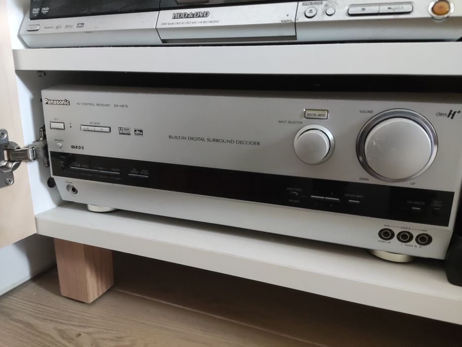 JAMO kino domowe zestaw głosników plus amplituner Panasonic