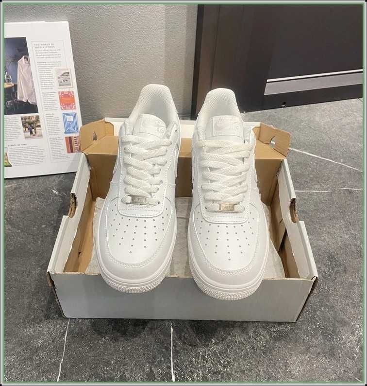 Buty/Nike_AirForce1White "Nowe Trampki" Roz. 40