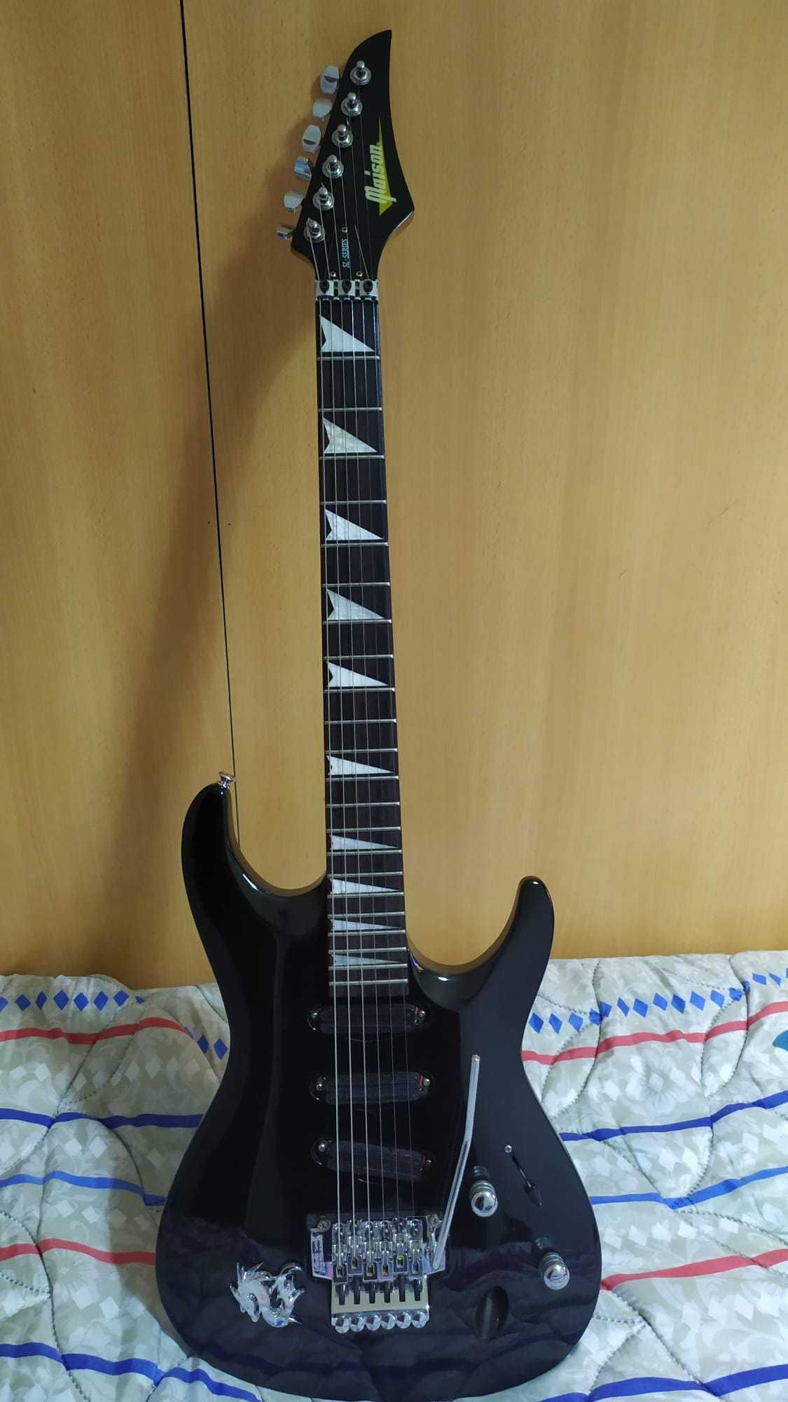 Guitarra elétrica Floyd Rose + Saco + Correia