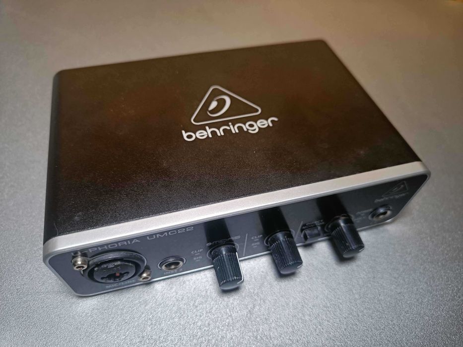 Behringer U-Phoria UMC22