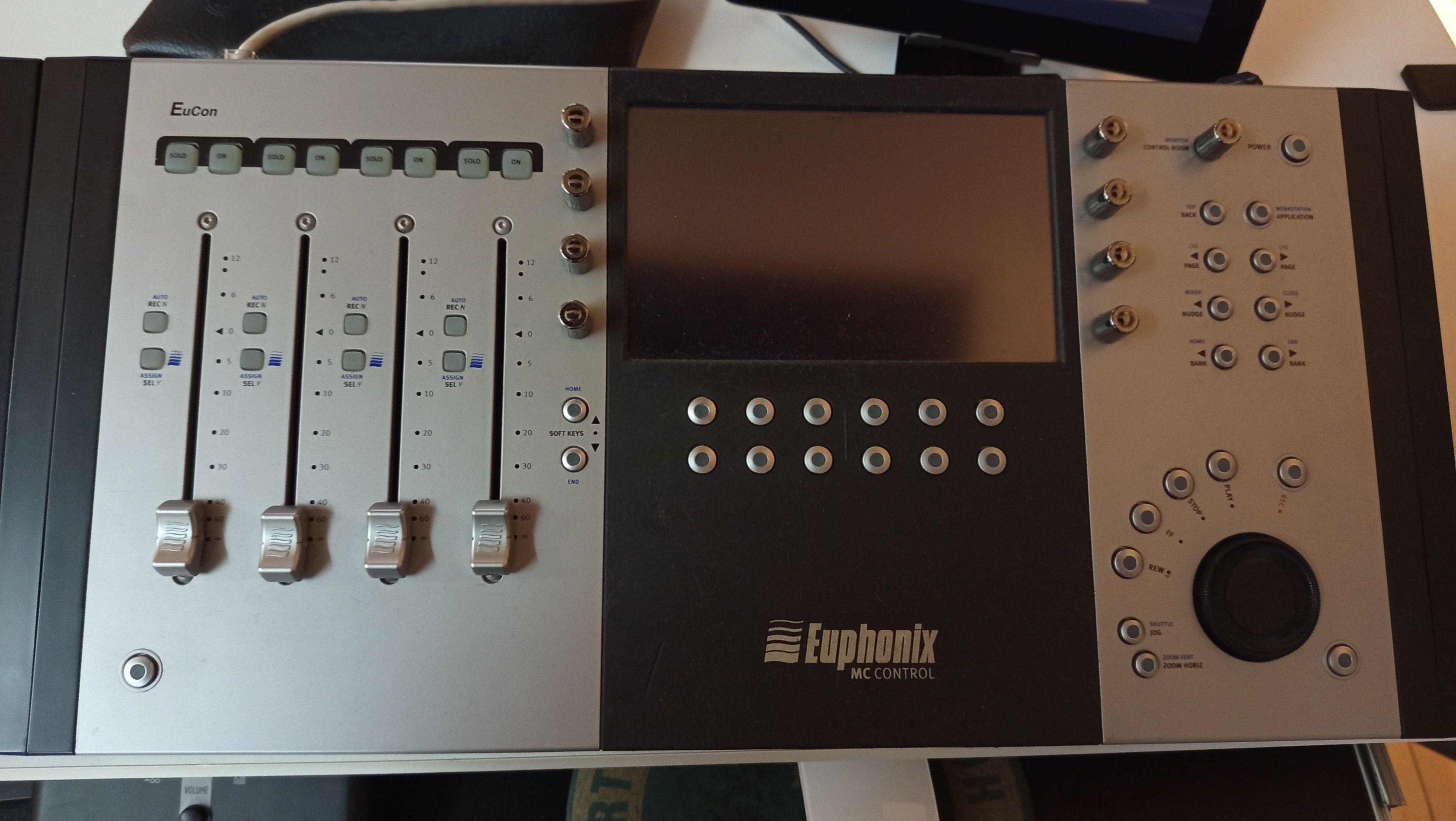 Euphonix MC Control AVID Daw Controller