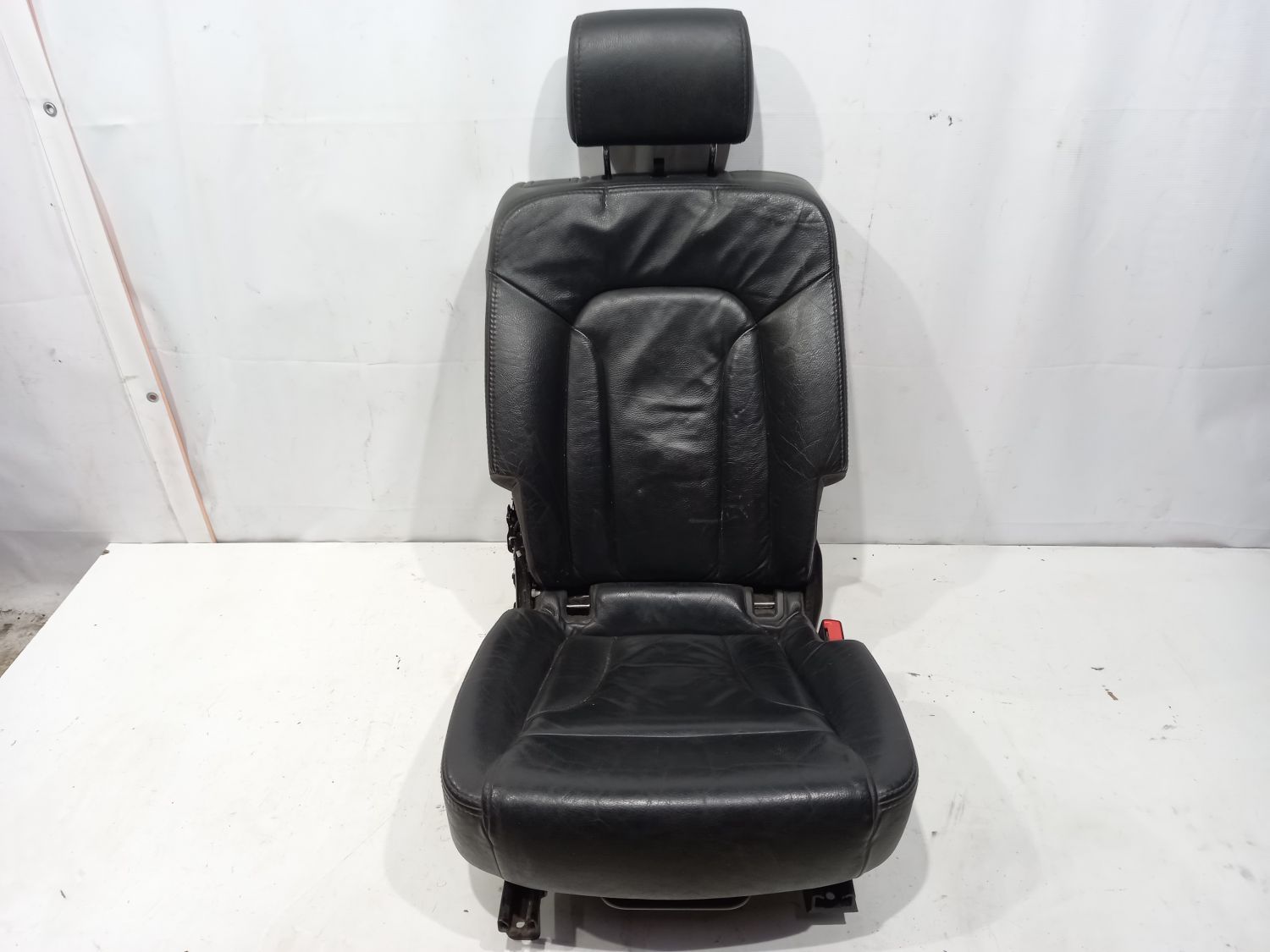 Сиденье заднее правое 4L0883108G9AM для Audi Q7 4L 2005-2015