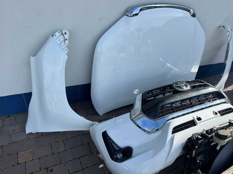 Разборка Toyota Hilux корпус повітряного фільтра