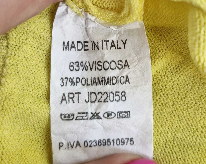 włoska żółta koszulka z wiskozy z dekoltem w serek roz. S