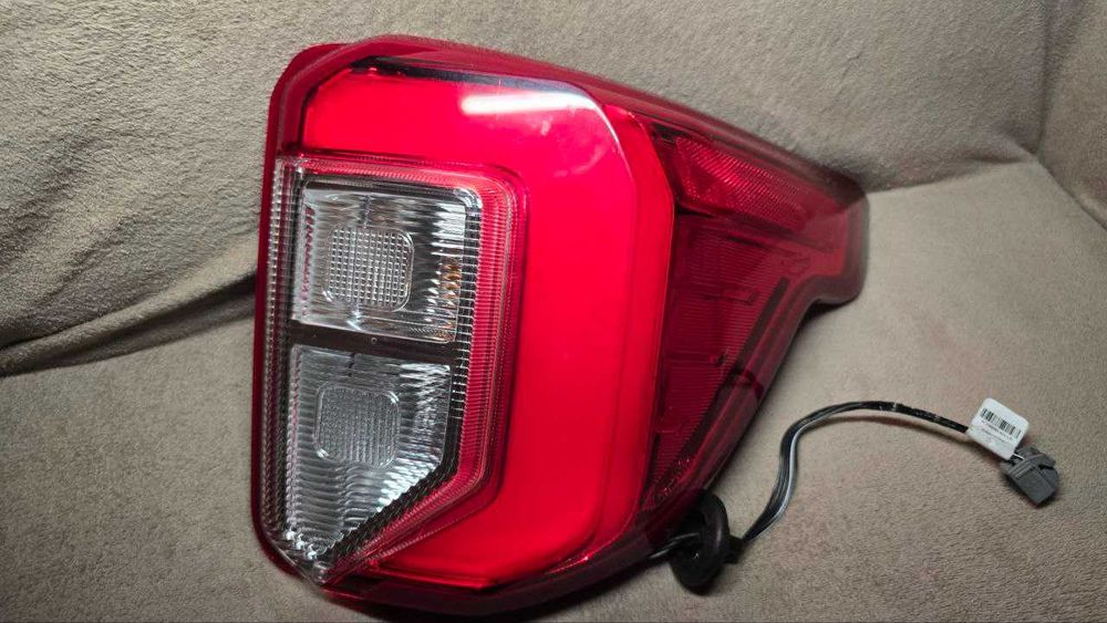 Ліхтар задній правий Ford Explorer 6 2020 21 22 23 24 ОРИГІНАЛ Б/У