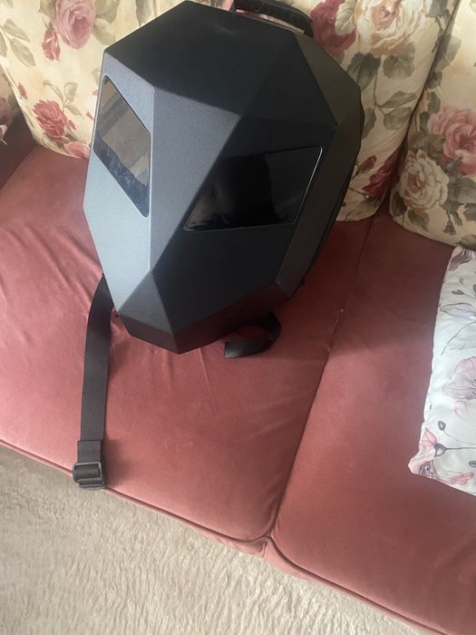 Sprzedam plecak z oczami