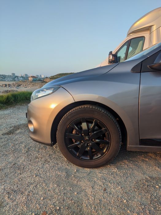Renault Mégane III 1.5 DCI 90cv (2012) – 140.000 km, económico e fiáve