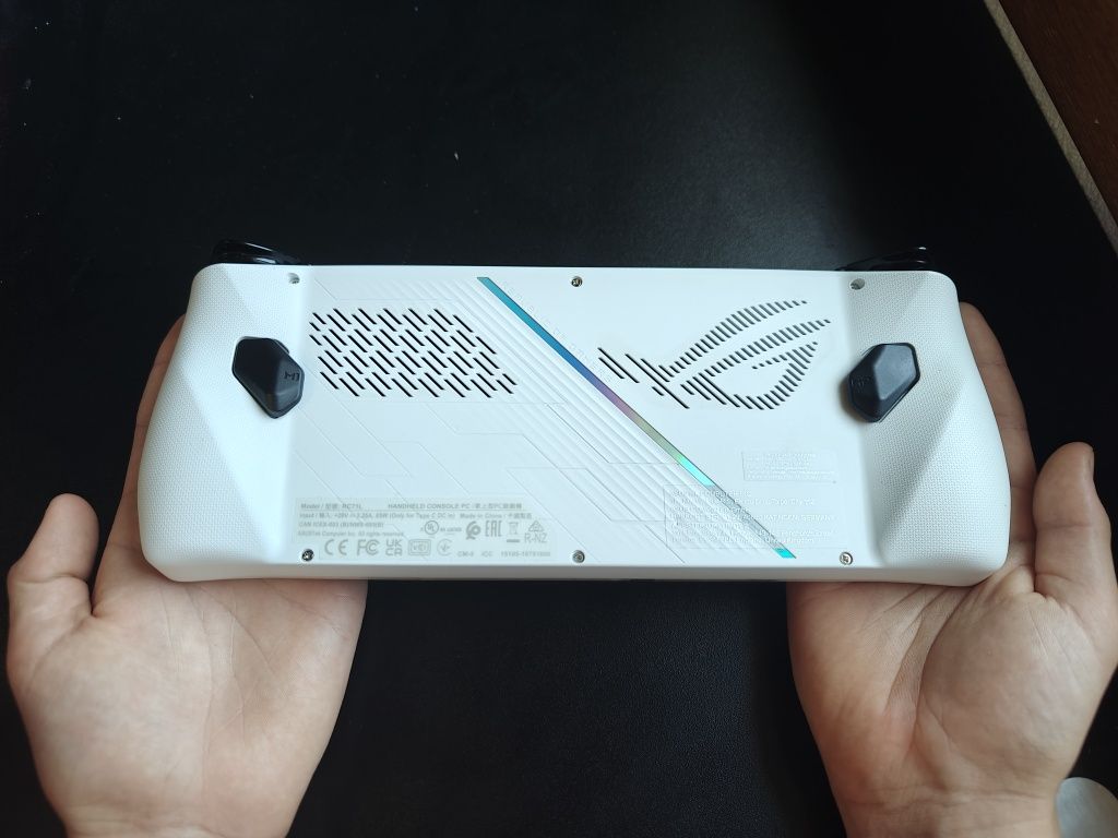ASUS ROG Ally Konsola