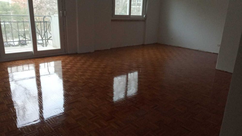 Serviço de Remodelação, Pintura, Reforma, Ladrilho, Pedreiro