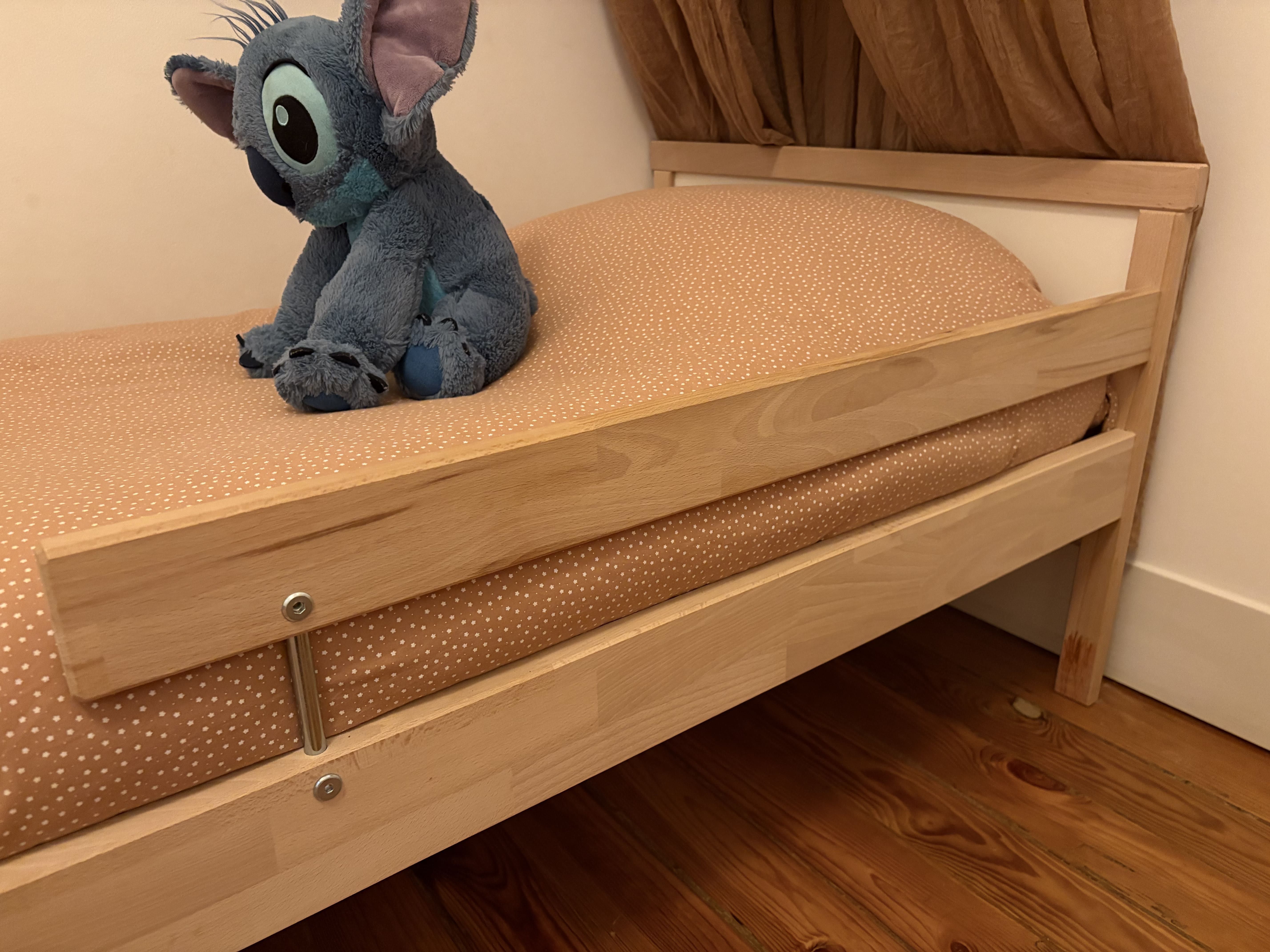 Cama criança e colchão Ikea - Ótimo estado