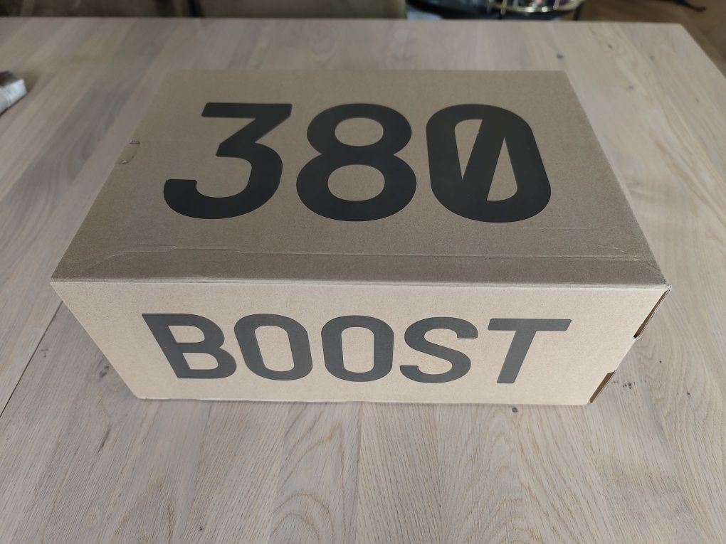 Adidas Yeezy Boost 380 Covellite Nieużywane