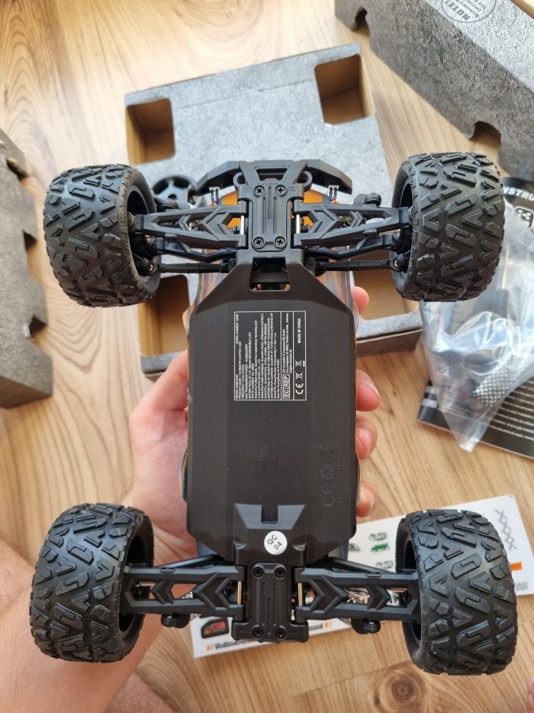 Samochodzik RC HAIBOXING, 1:18, 36 km/h