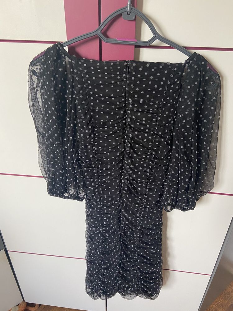 Czarna sukienka w groszki Zara XS
