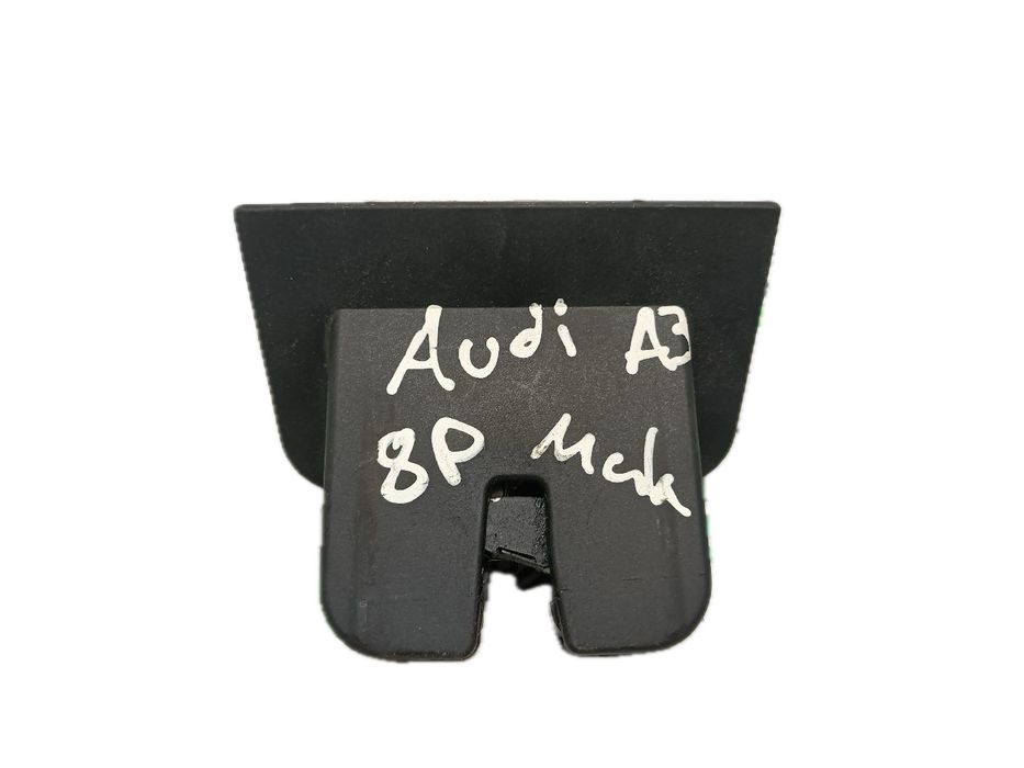 Fechadura / fecho da mala AUDI A3 (8P1)