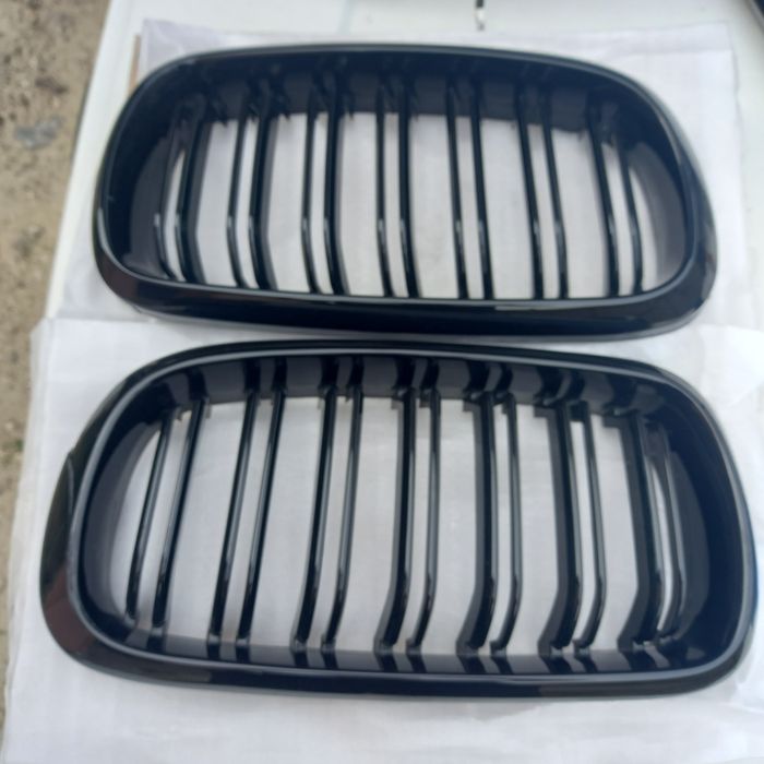 Решітка радіатораBMW