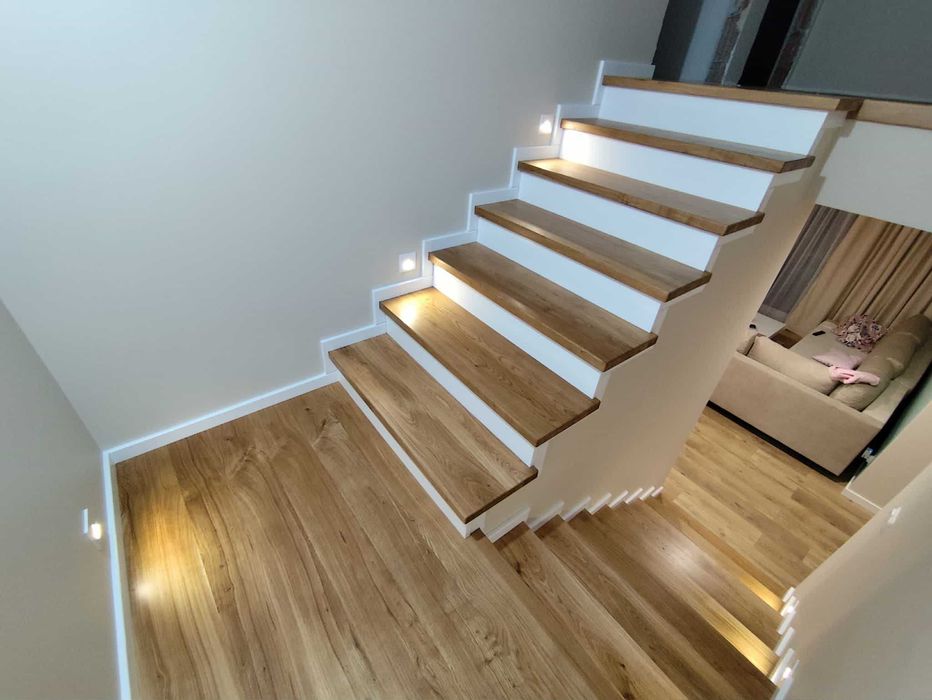 Schody drewniane na beton