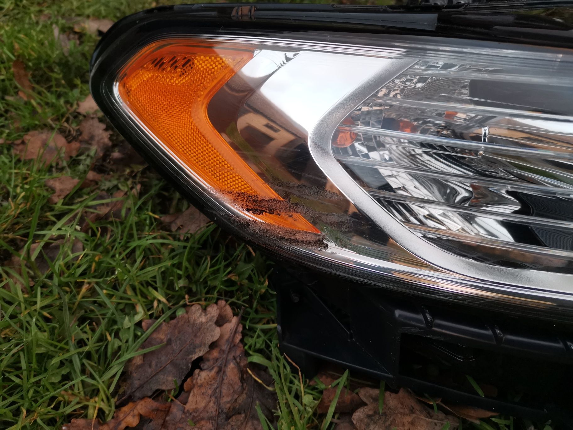 Reflektor Lampa prawy Ford Fusion 2014 USA