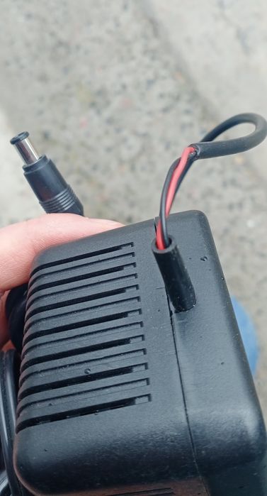 Блок питания RFI Elektronik, питание 12В, на выходе 18.2В, 5А