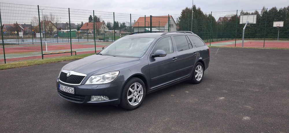 Skoda Octavia 2.0 2011r Silnik Common Rail 2 komplety kol