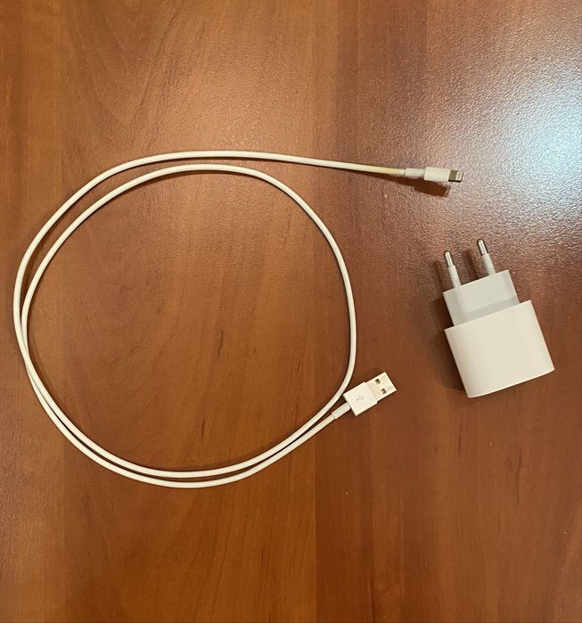 Оригінальна зарядка Apple 20W + кабель Lightning