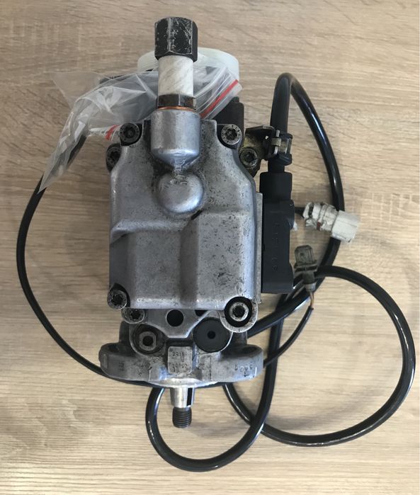 Топливный насос (ТНВД) Mercedes Sprinter 2.9