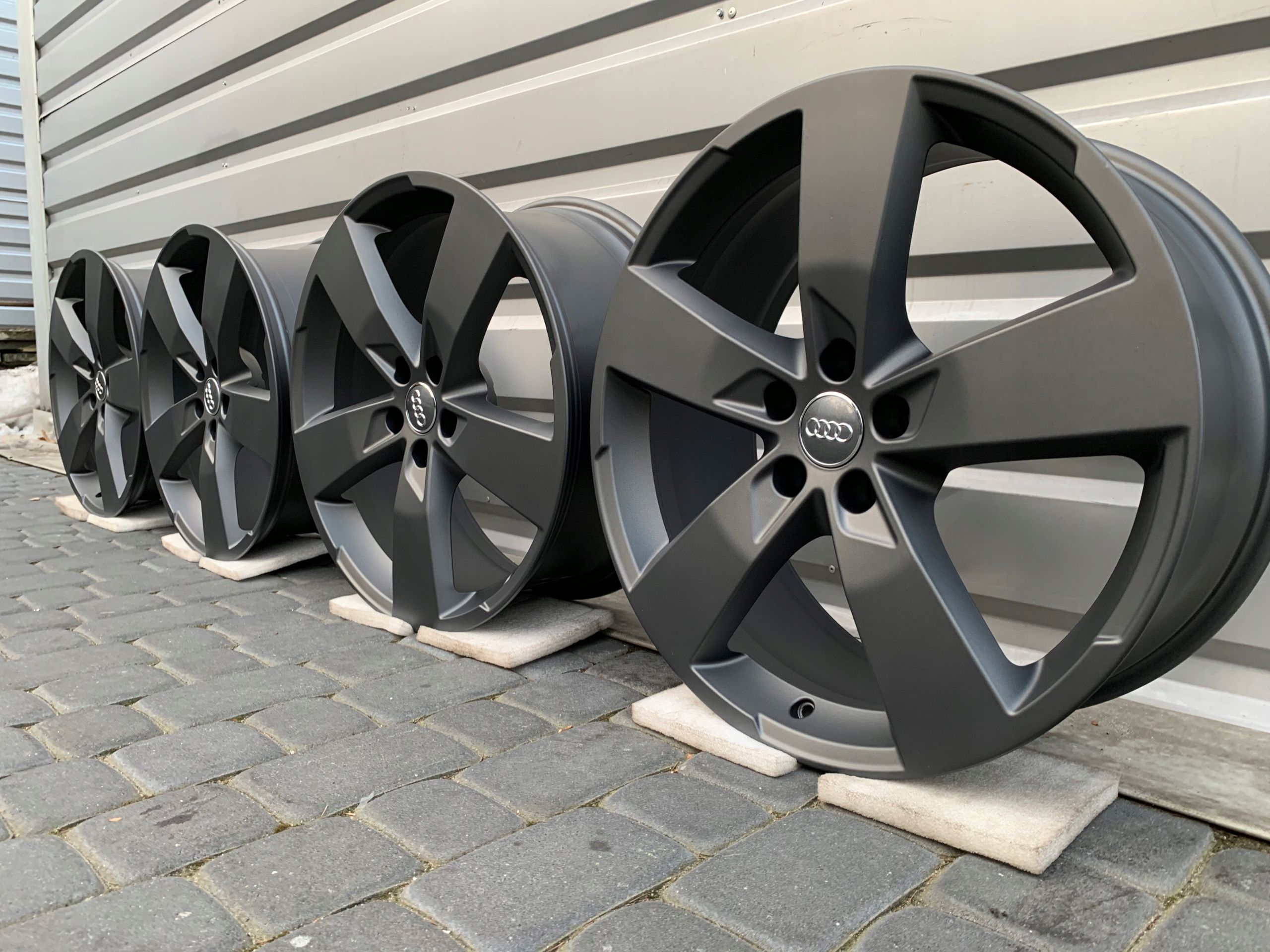 Oryginalne Felgi Audi 20 A6 C8 A4 A5 A7 A8 Q3 Q5 Q7