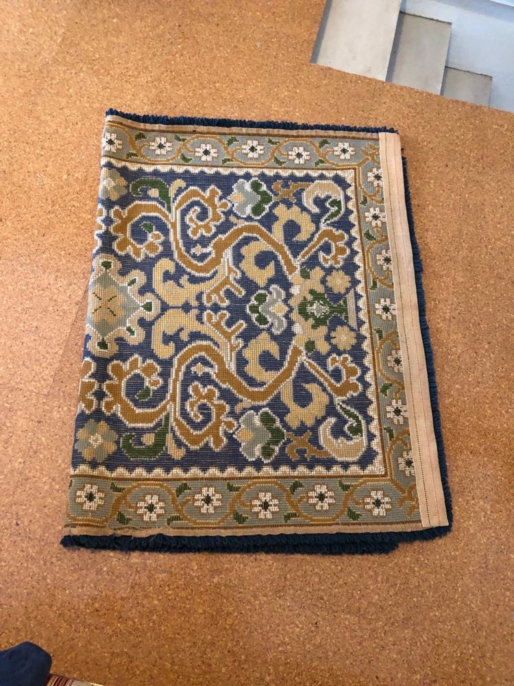 Tapete de Arraiolos 1,60x1,10.