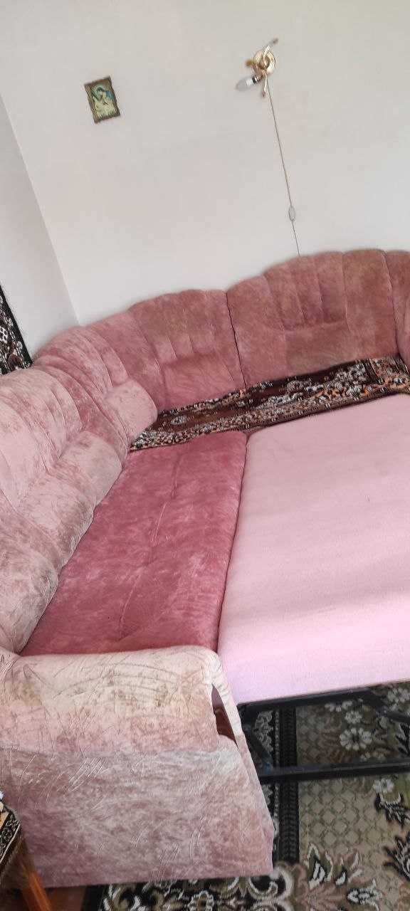 Великий розкладний диван, самовивіз!