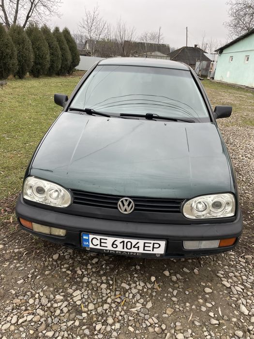 Продам гольф 3 1.8 бензин у справному стані.